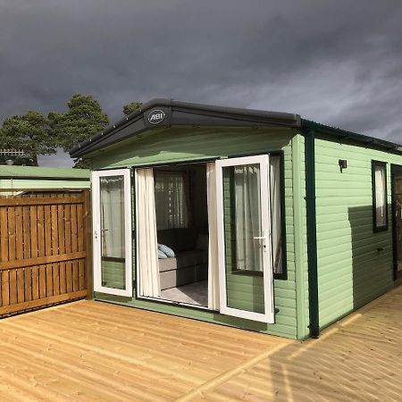 Luxury 2 Bedroom Caravan In Stunning Location ピトロクリー エクステリア 写真