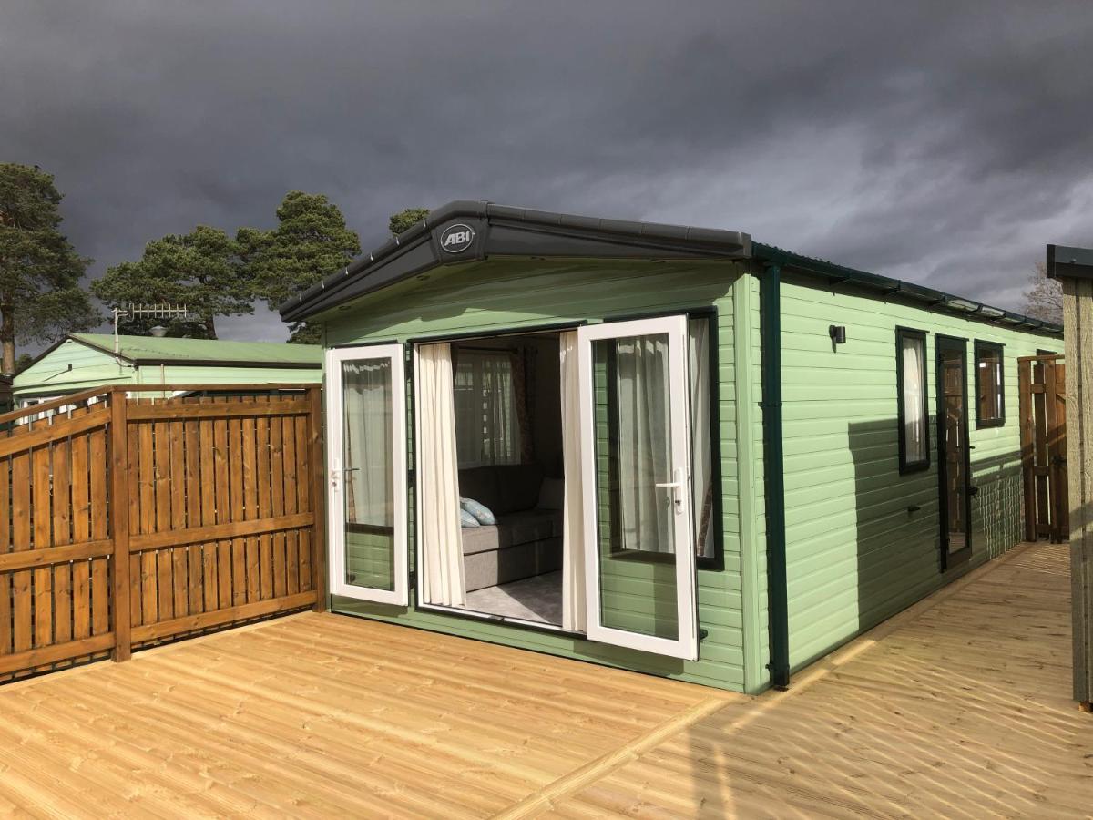 Luxury 2 Bedroom Caravan In Stunning Location ピトロクリー エクステリア 写真